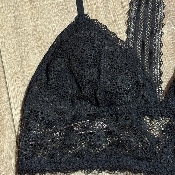 Victoria's Secret Lace Bralette Size Small Black - Excellent condition - Picture 3 of 7